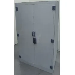 ARMÁRIO EM PVC PARA ACIDOS/CORROSIVOS ND