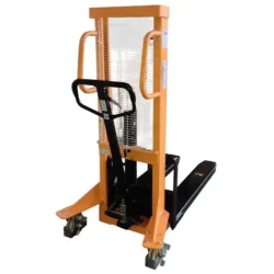 EMPILHADOR MANUAL 500KG POWERED