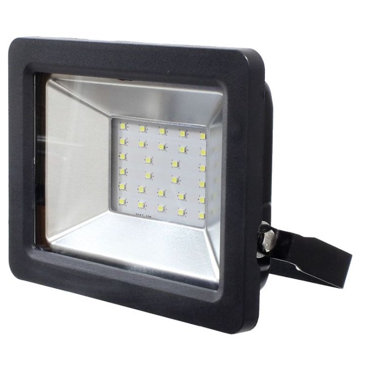 FOCO LED PORTÁTIL 30W 2250LM SAURIUM