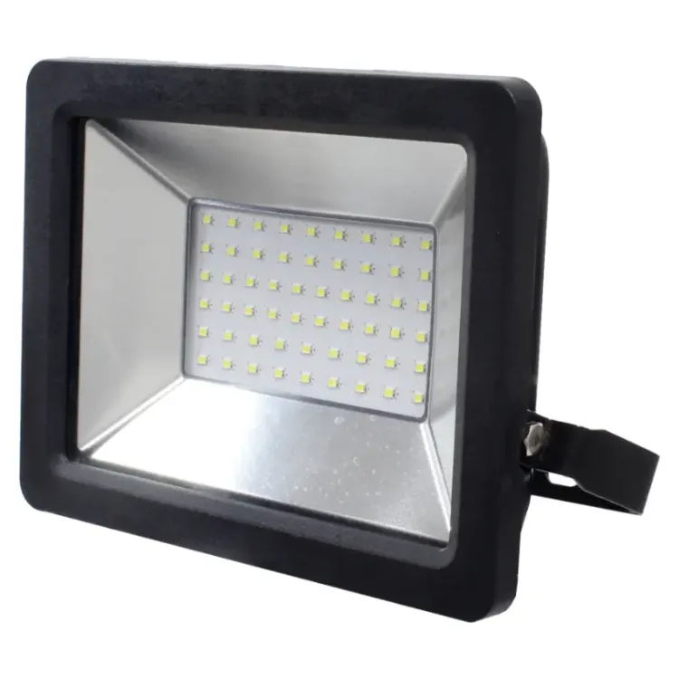 FOCO LED PORTÁTIL 50W 3750LM SAURIUM