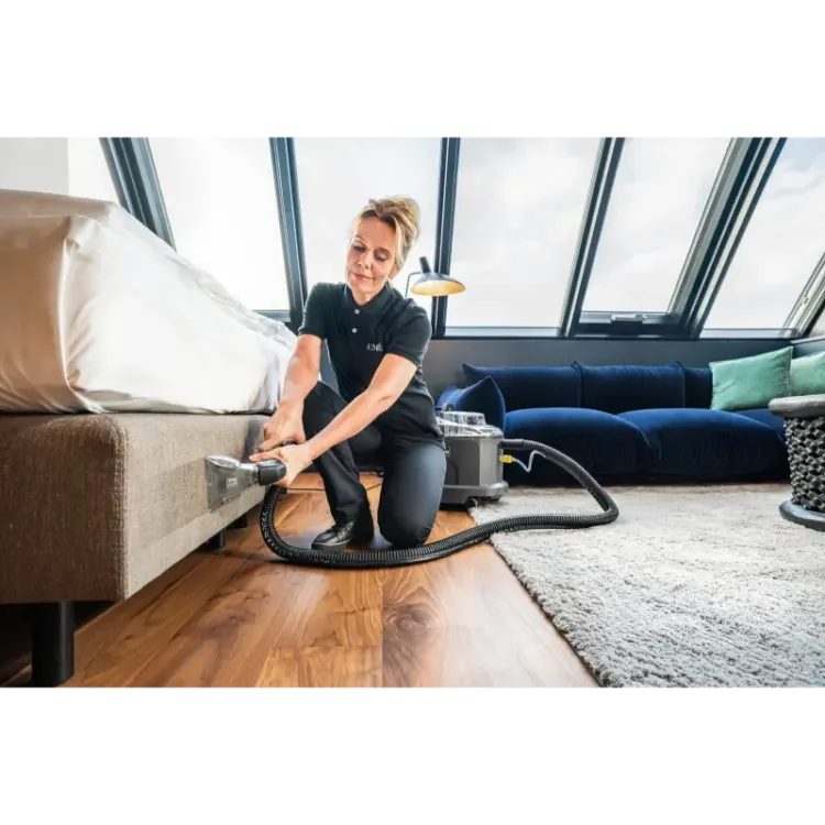 Máquina de Lavagem de Estofos e Alcatifas Kärcher Puzzi 8/1 1200W 8L 220-240V