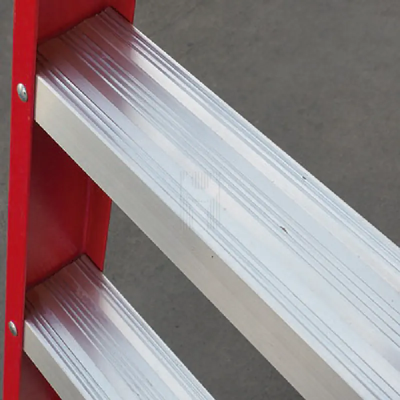 ESCADA PROFISSIONAL C/ ARCO DE SEGURANÇA 74-183/05