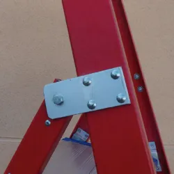 ESCADA PROFISSIONAL C/ ARCO DE SEGURANÇA 74-183/05