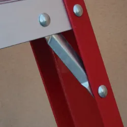 ESCADA PROFISSIONAL C/ ARCO DE SEGURANÇA 74-183/05