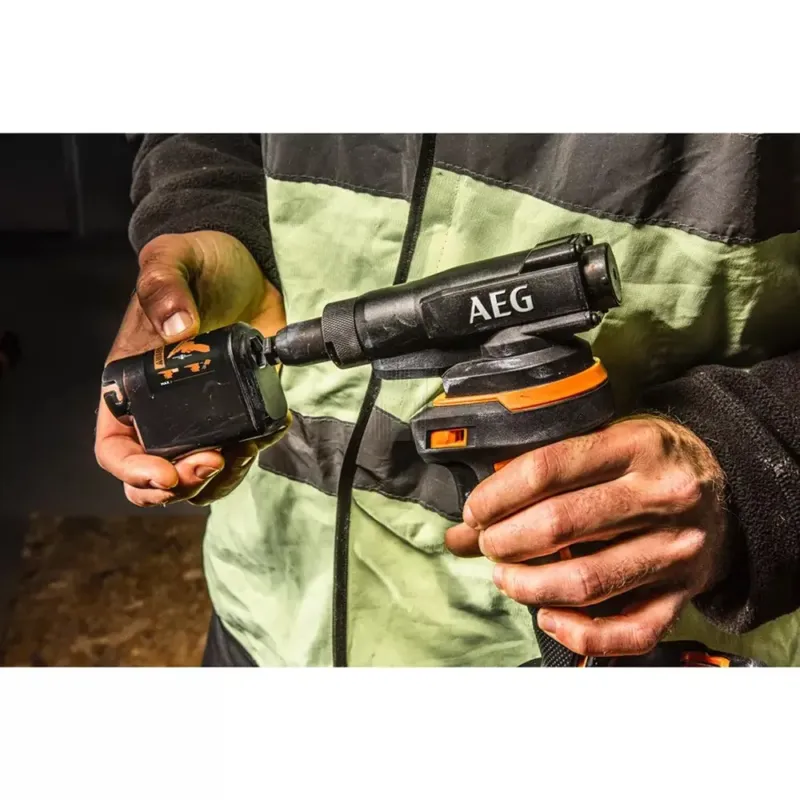 REBITADORA 18V BNZ 18 AEG