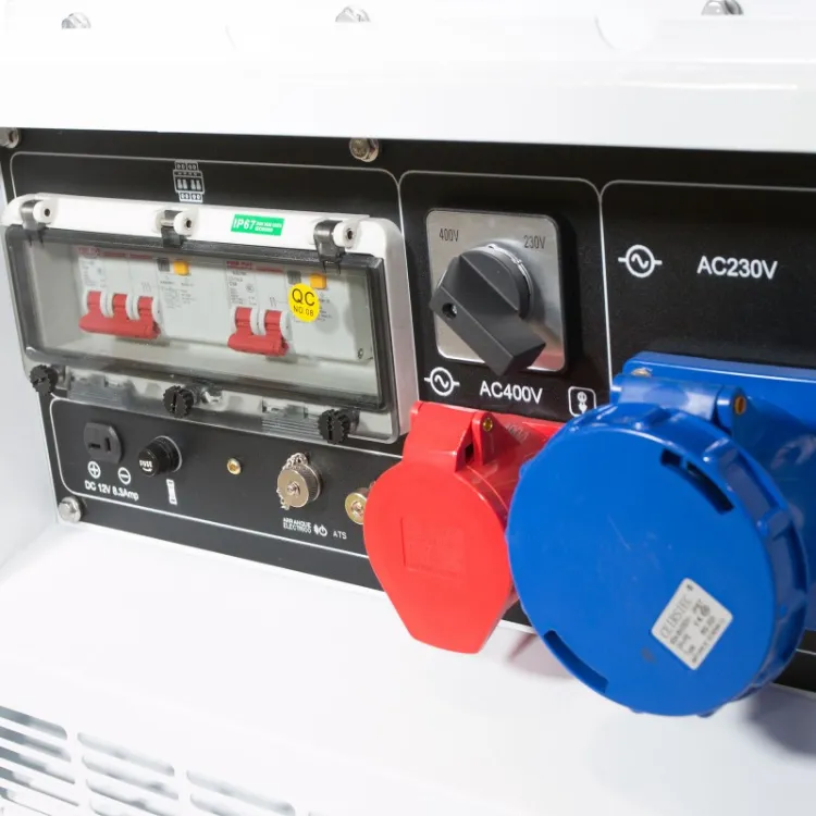 Gerador Trifásico Silencioso Hyundai 12000XSET 12,5 kVA 230V/400V