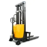 EMPILHADOR SEMIELÉTRICO 1500KG 2500MM HU-LIFT