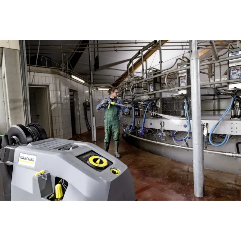 LAVADORA ÁGUA QUENTE KARCHER HDS 12/18-4 S