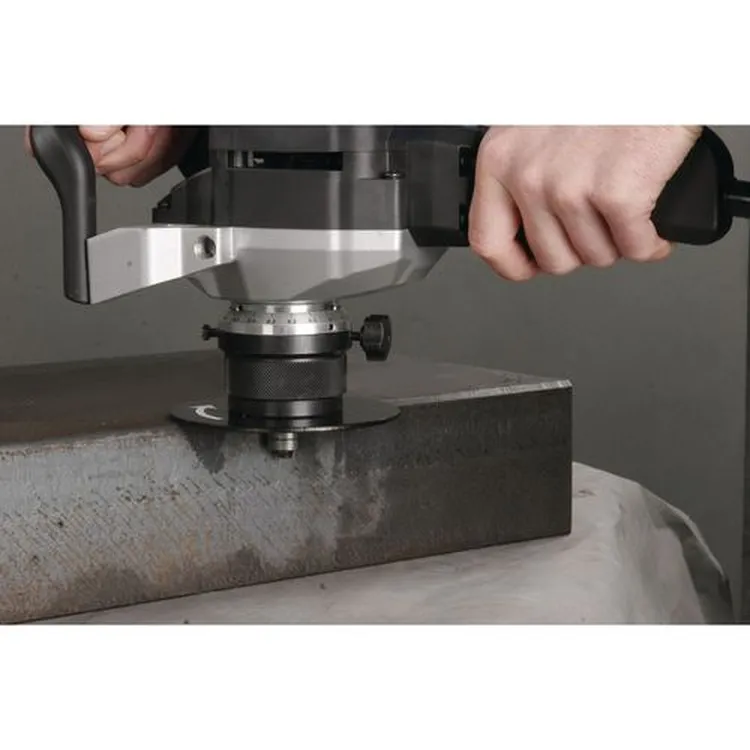 MAQUINA P/ ESCAREAR/CHANFRAR KE 6-2 METALLKRAFT