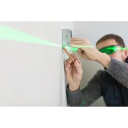 NÍVEL LASER DE LINHAS VERDES EM CRUZ + 2 PONTOS STANLEY