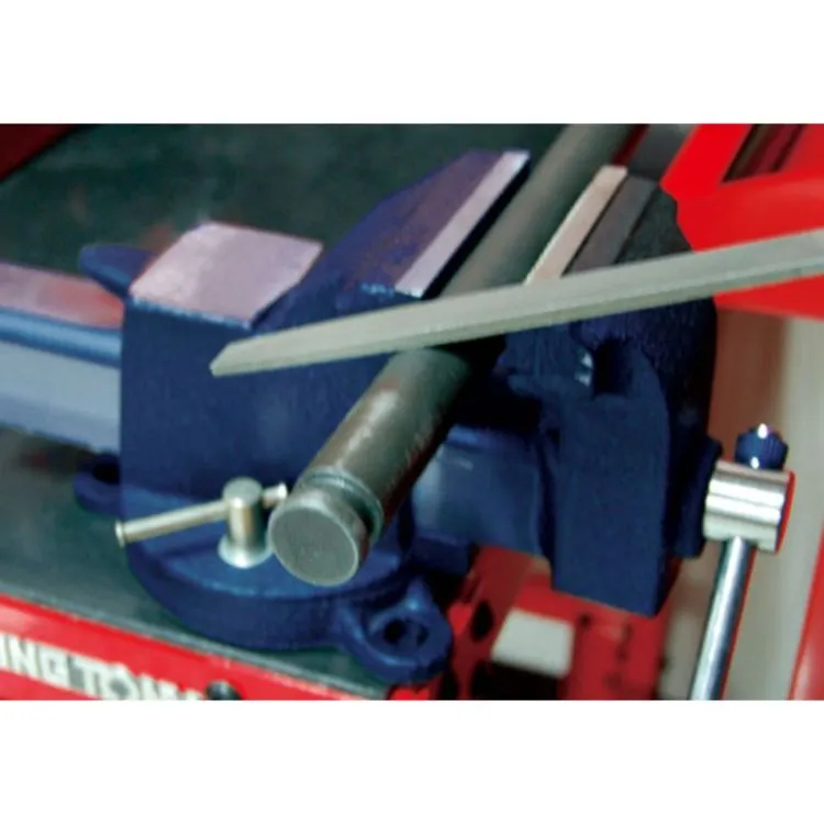 TORNO DE BANCADA DE AÇO FUNDIDO COM BASE GIRATÓRIA 360° 5' 130 MM KING TONY