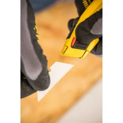 FACA COM LÂMINA RETRÁCTIL 170 CM STANLEY