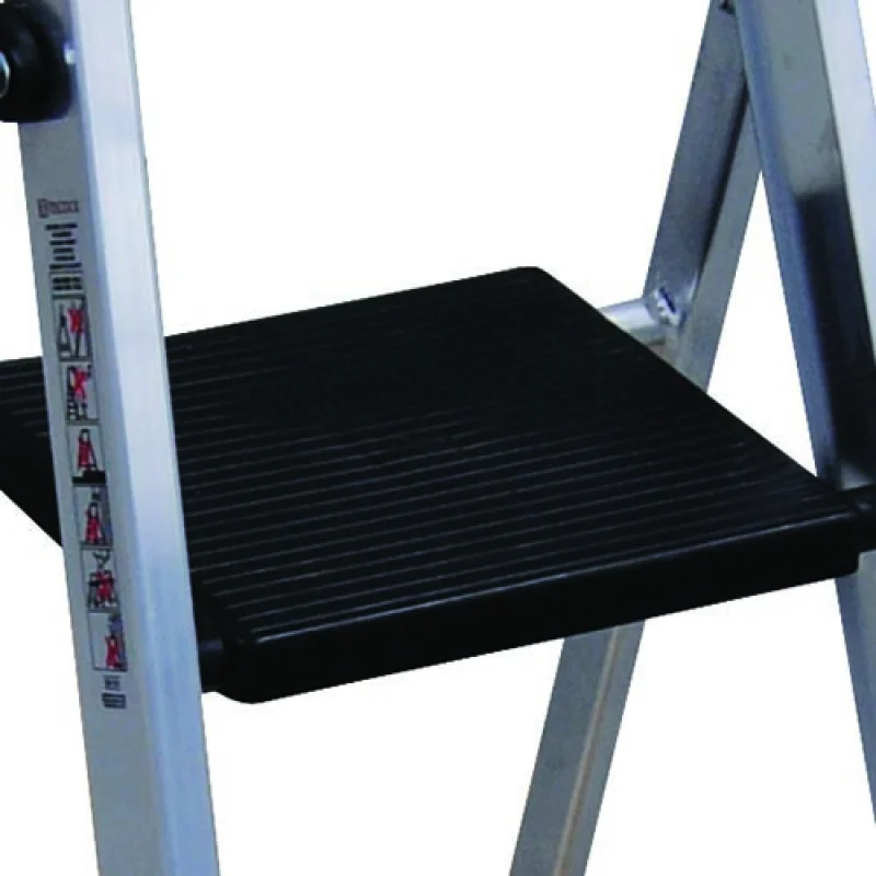 ESCADOTE PROFISSIONAL COM ARCO DE SEGURANÇA 74-178 SCAL