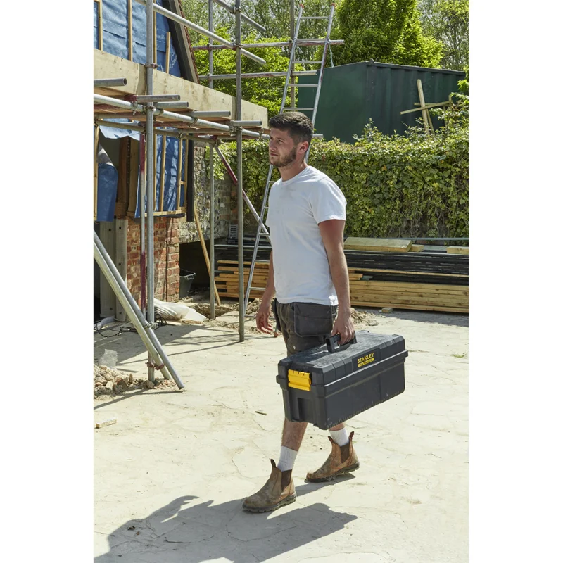 CAIXA DE FERRAMENTAS 25" COM ELEVADOR STANLEY