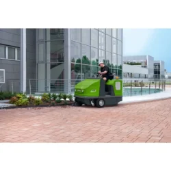 Varredora de Condutor Sentado 900 CLEANCRAFT AUKM 15000 - 25000 m² 13860 m²/h