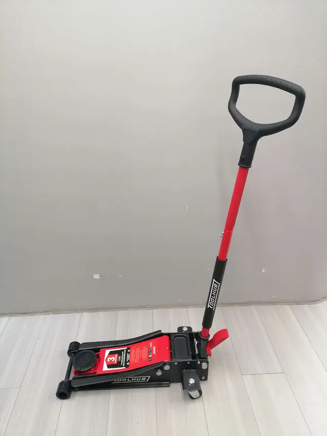 Macaco Hidráulico de Rodas TOOLHUB 3T Baixo Perfil Macaco Hidráulico de Rodas TOOLHUB 3T Baixo Perfil