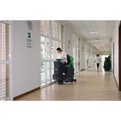 Lavadora de Condutor Sentado 1000 CLEANCRAFT ASSM 5100 - 6500 m² 6000 m²/h
