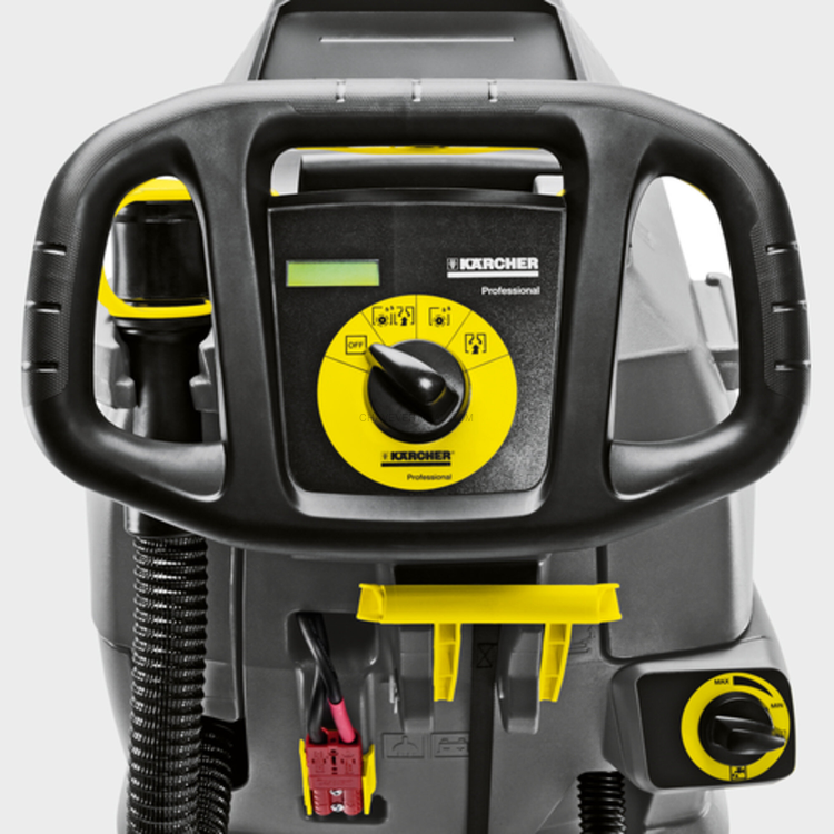 Lavadora de Pavimentos KARCHER BD 43/25 C Classic Bp 24V 43cm