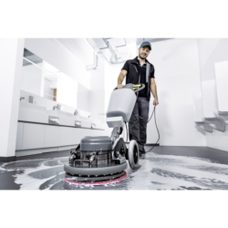 Máquina de Disco Único Kärcher BDS 43/ Orbital C Spray 220-240V