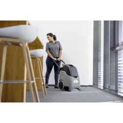 Limpador de Carpetes KÄRCHER BRC 30/15 C 1130W