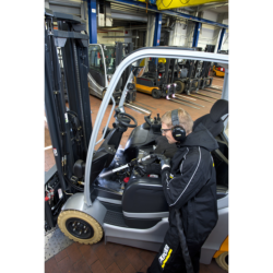 Máquina de Limpeza por Gelo Seco Kärcher IB 15/120 220-240V 40kg