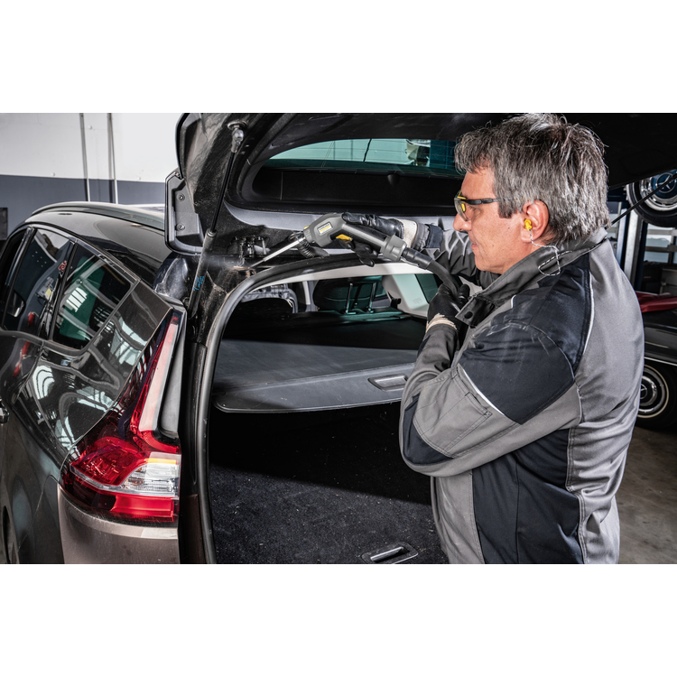 Máquina de Limpeza por Gelo Seco KÄRCHER IB 10/8 L2P 220-230 V 92 kg