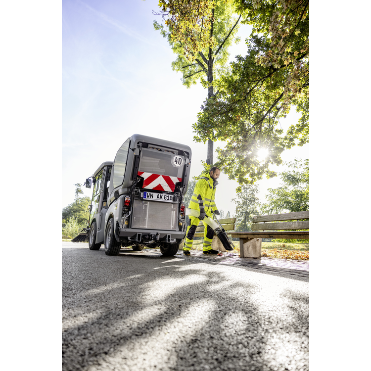 Varredoura Municipal MC 150 KARCHER Diesel 48kW
