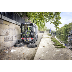 Varredoura Municipal MC 150 KARCHER Diesel 48kW