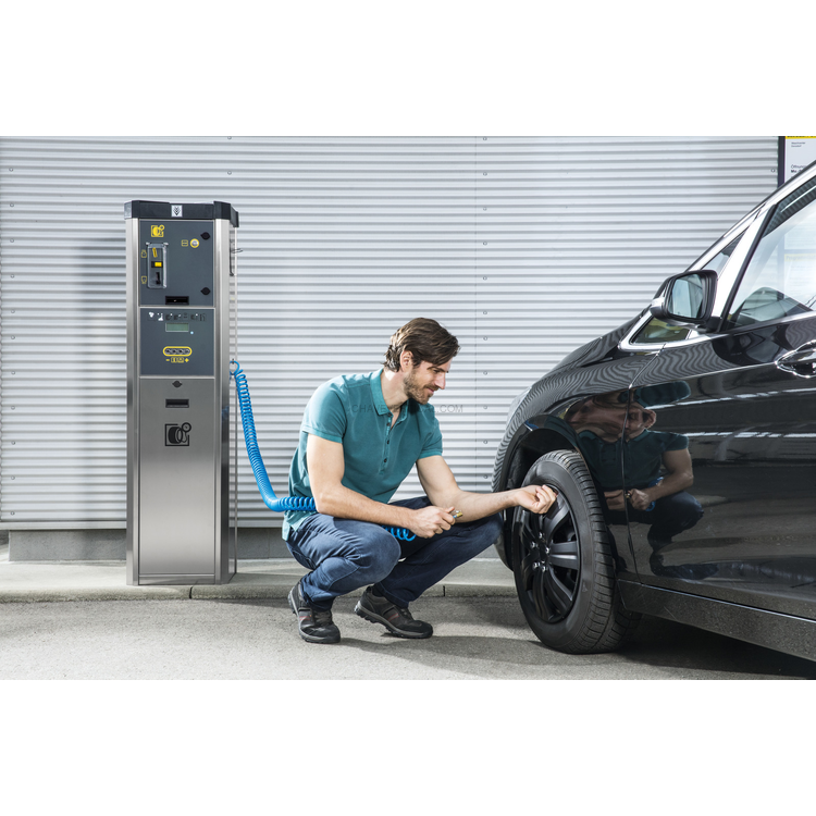 Unidade de Serviço de Pátio Frontal KARCHER 230V 0.45kW