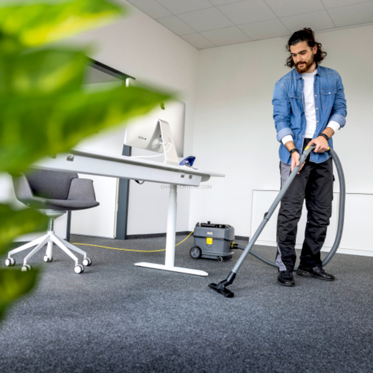 Aspirador de Sólidos e Líquidos KARCHER T 10/1 Adv 585W 10L